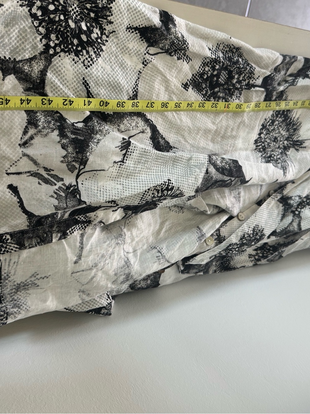 Floral Button-Front Maxi Shirt Dress in White and Black - Picture 9 of 11